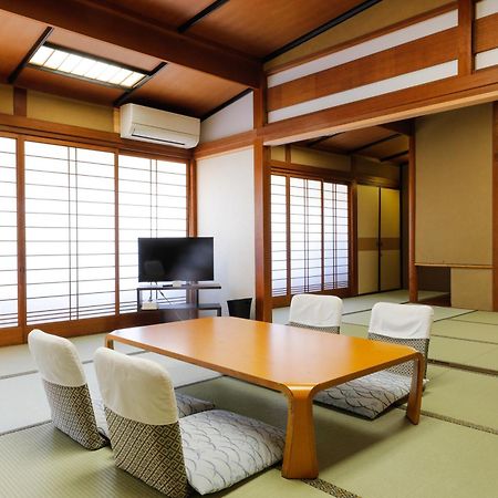 Tsuruya Ryokan Тоёока Экстерьер фото